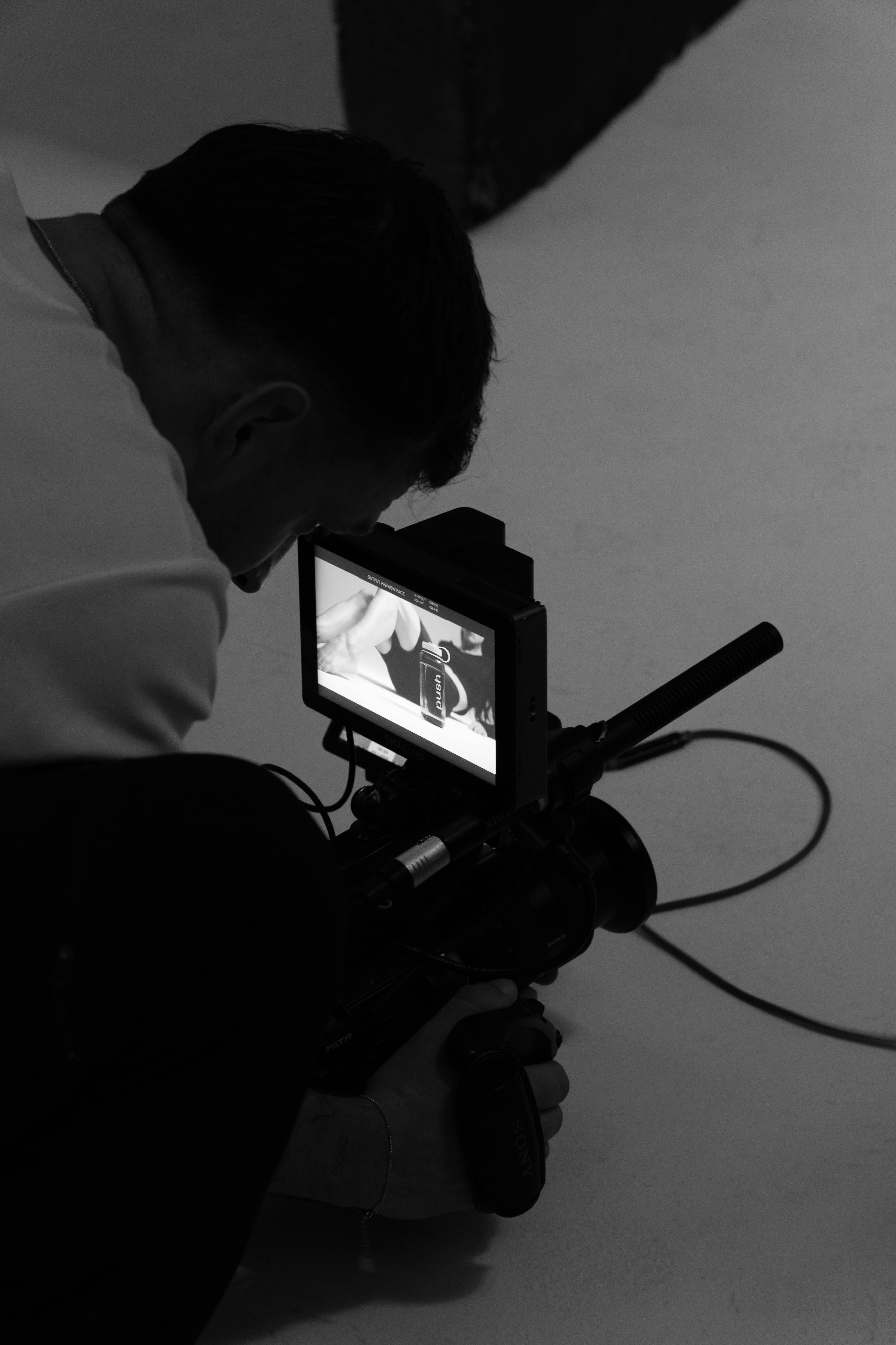 Behind the scenes photoshoot — Push performance living.